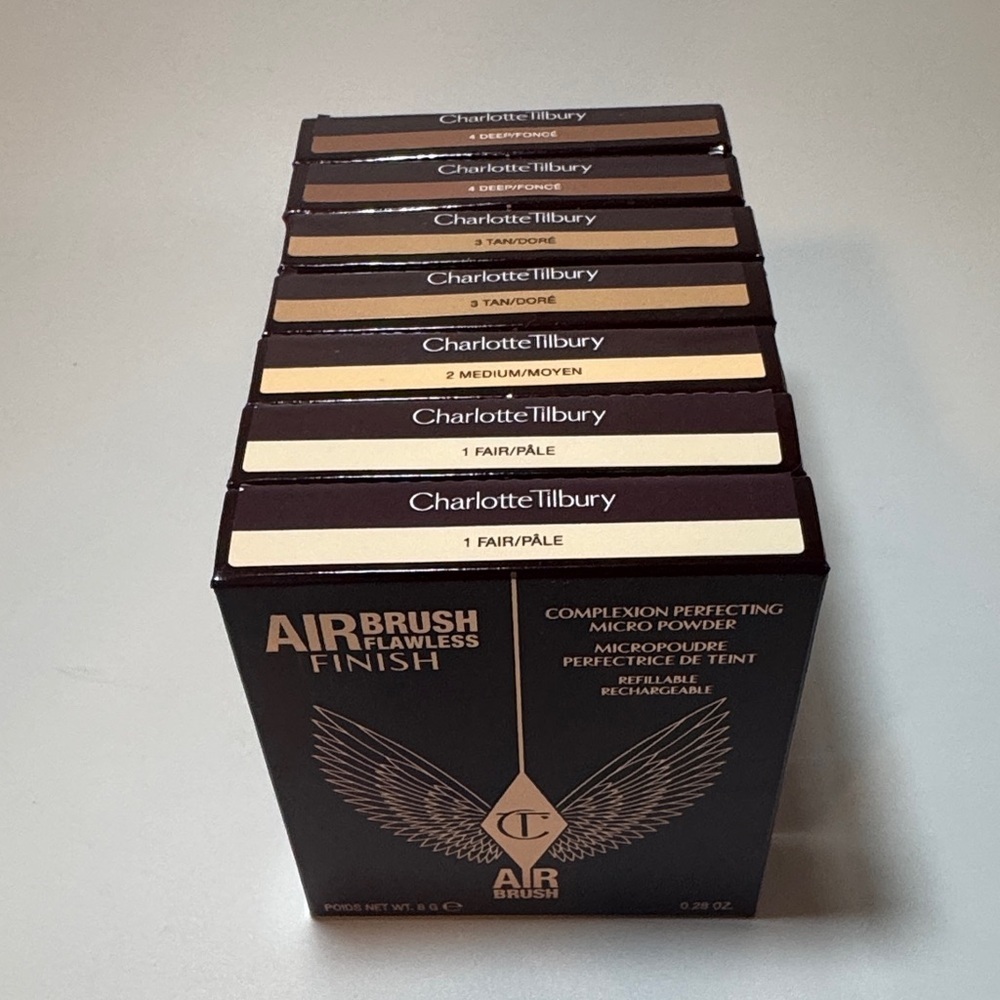Charlotte Tilbury airbrush flawless finish pressed powder.